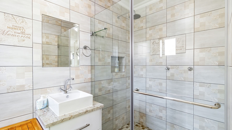 3 Bedroom Property for Sale in Yzerfontein Western Cape